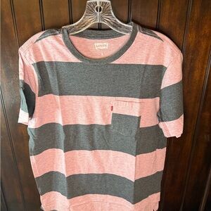 Levi's Men's Short Sleeve Pink and Gray Tee